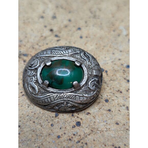 Vintage Miracle Brooch – Celtic Revival, Green Cabochon, UK-Made - Picture 3 of 7
